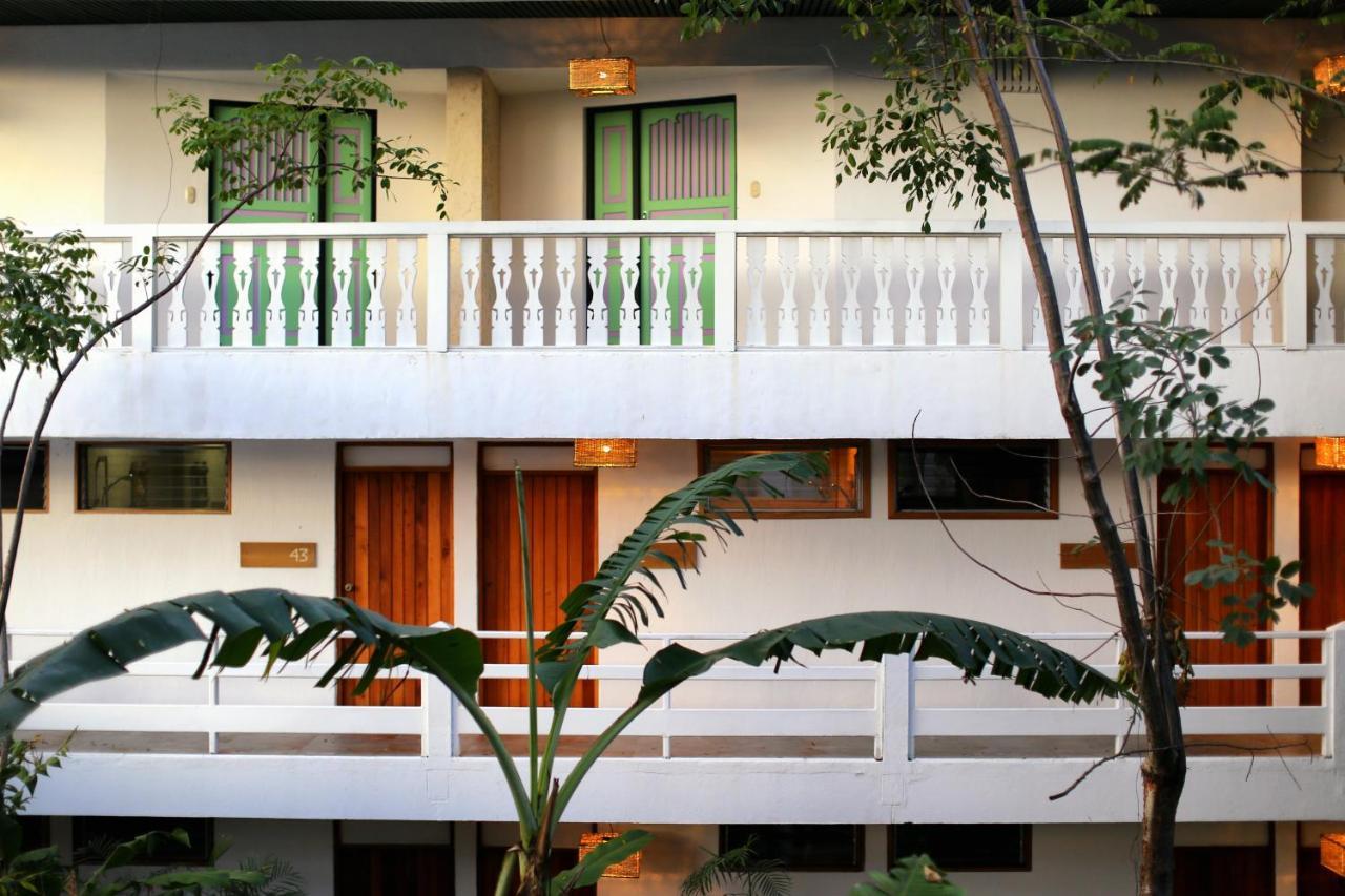 Hotel Maya Internacional فلوريس المظهر الخارجي الصورة