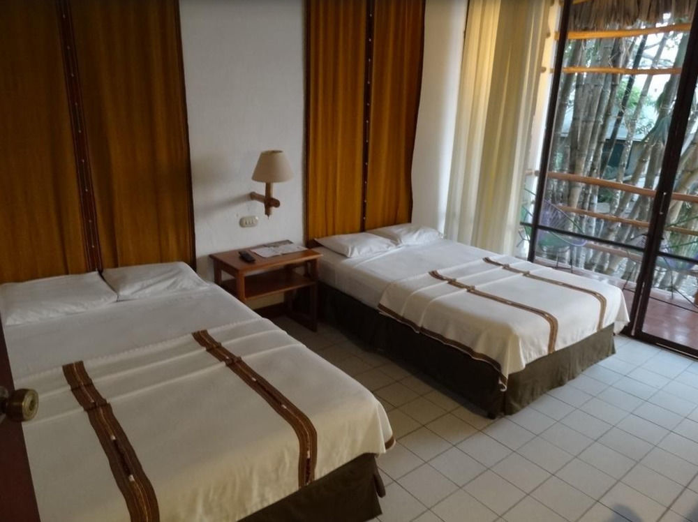 Hotel Maya Internacional فلوريس المظهر الخارجي الصورة